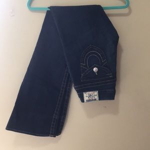 Size 27 true religion boot cut jeans.